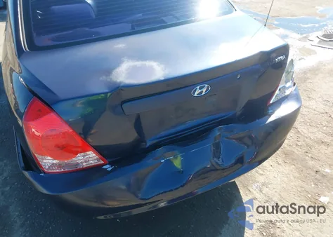 2004 Hyundai Elantra Gls/Gt из США, поврежденный, VIN KMHDN46DX4U828233